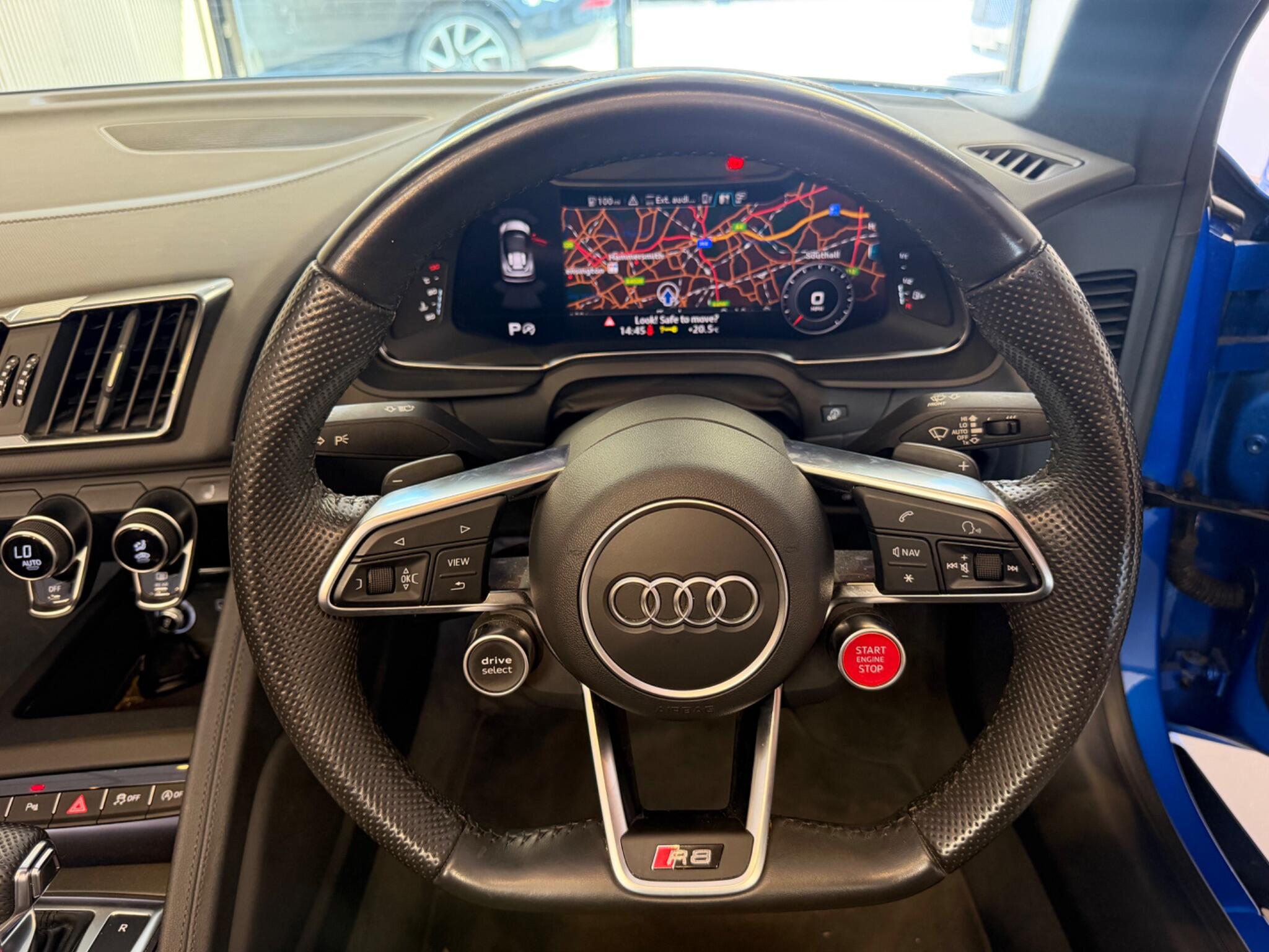Audi R8